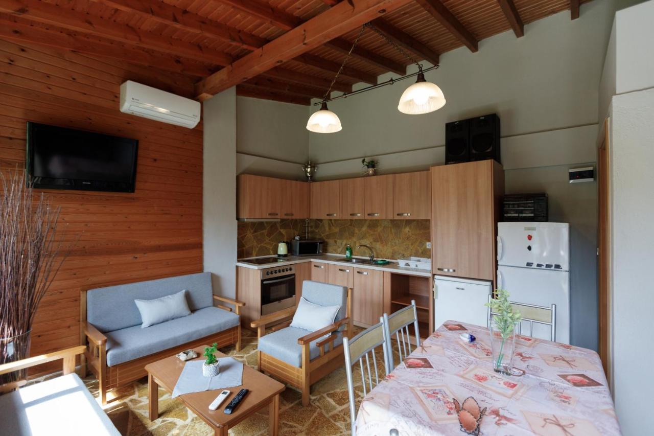 Wooden House Βίλα Mesimérion Εξωτερικό φωτογραφία